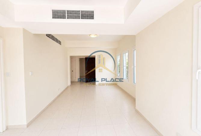 135642427 - Property Image 2