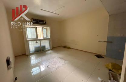 Apartment - Studio - 1 Bathroom for rent in Al Qulaya'ah - Al Sharq - Sharjah Apartment - Studio - 1 Bathroom for rent in Al Qulaya'ah - Al Sharq - Sharjah
