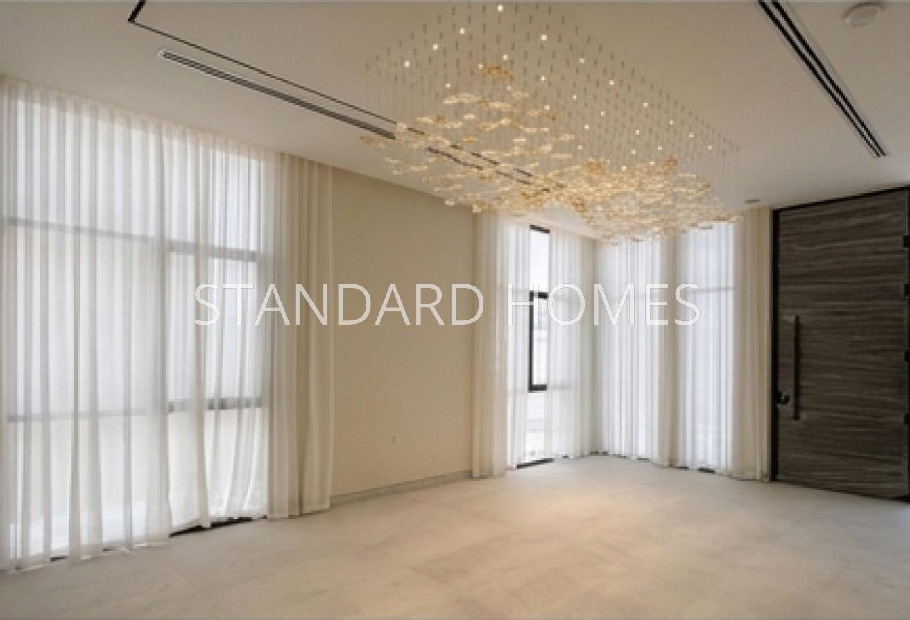Luxury 13,677 Sq Ft Plot Villa | Pool, Jacuzzi & C photo 4