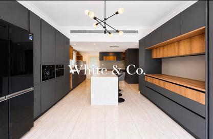 Villa - 5 - 5 for rent in Meadows 2 - Meadows - Dubai