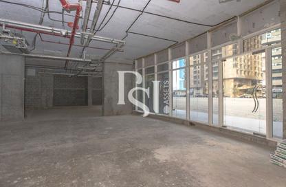 Retail - Studio for rent in Al Jimi Avenue - Al Khalidiya - Abu Dhabi