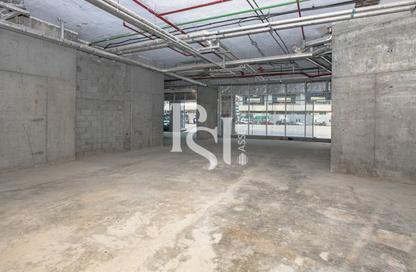 Retail - Studio for rent in Al Jimi Avenue - Al Khalidiya - Abu Dhabi