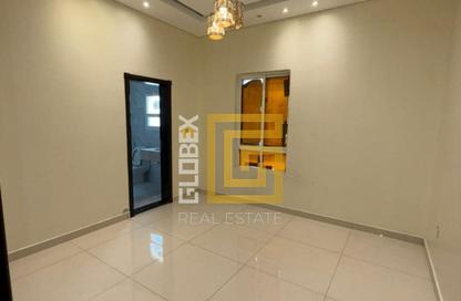 Villa - 5 Bedrooms - 6 Bathrooms for sale in Al Yasmeen 1 - Al Yasmeen - Ajman