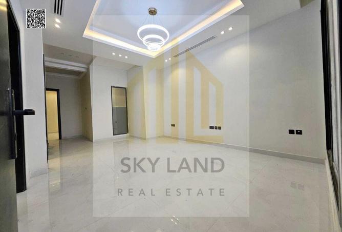 142860371 - Property Image 3