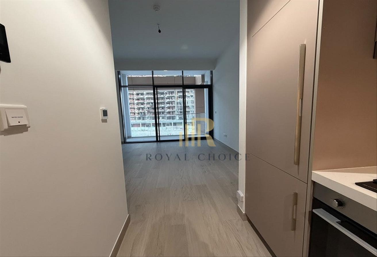 Lagoon view | Spacious Layout | Ready To Move photo 5