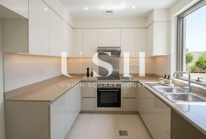 3-bed townhouse in Maple 2 — photo 4