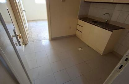 Apartment - Studio - 1 Bathroom for rent in Al Dhahri Building - Al Shuwaiheen - Sharjah Apartment - Studio - 1 Bathroom for rent in Al Dhahri Building - Al Shuwaiheen - Sharjah