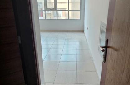 Apartment - 2 - 2 for rent in Al Majaz 1 - Al Majaz - Sharjah Apartment - 2 - 2 for rent in Al Majaz 1 - Al Majaz - Sharjah