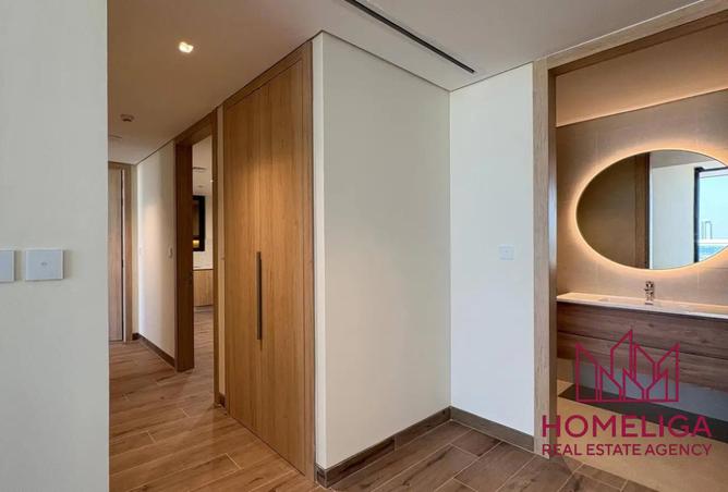 High Floor | Brand New | Skyline View