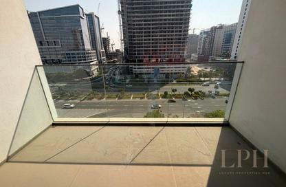 Apartment - Studio - 1 for rent in SOL Avenue - Business Bay - Dubai