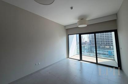 Apartment - Studio - 1 for rent in SOL Avenue - Business Bay - Dubai