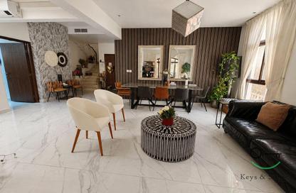 Villa - 4 - 5 for sale in Al Salam - Mudon - Dubai