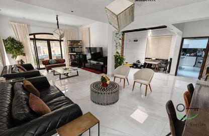 Villa - 4 - 5 for sale in Al Salam - Mudon - Dubai
