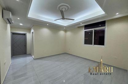 Villa - 4 - 5 for rent in Al Zaheya Gardens - Al Zahya - Ajman