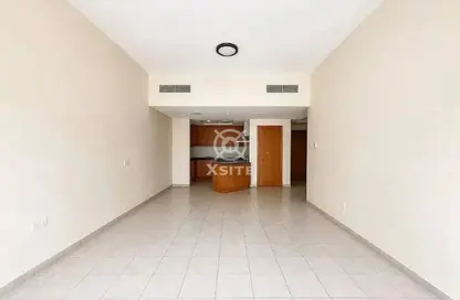 شقة - غرفة نوم - 2 حمامات للإيجار في مبنى 84 - طراز البحر المتوسط - ديسكفري جاردنز - دبي
