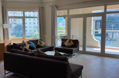 Apartment - 2 - 3 for rent in Al Das - Shoreline Apartments - Palm Jumeirah - Dubai