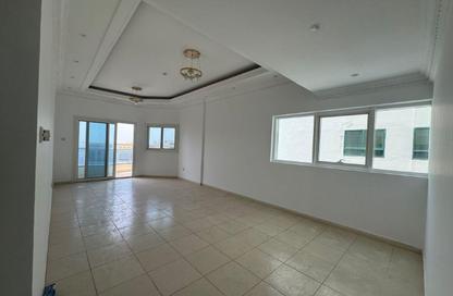 Apartment - 3 Bedrooms - 3 Bathrooms for rent in Thuraya Al Majaz Building - Al Majaz 3 - Al Majaz - Sharjah