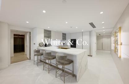 Apartment - 2 Bedrooms - 3 Bathrooms for rent in Marina Residences 2 - Marina Residences - Palm Jumeirah - Dubai