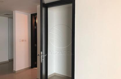 Apartment - 2 - 2 for sale in RAK Tower - Marina Square - Al Reem Island - Abu Dhabi