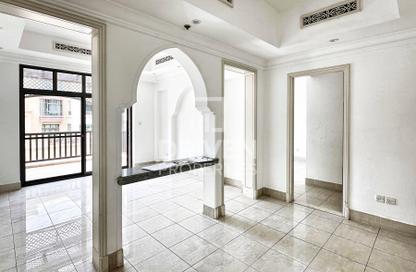 Apartment - 1 Bedroom - 2 Bathrooms for rent in Tajer Residences - The Old Town Island - Old Town - Downtown Dubai - Dubai