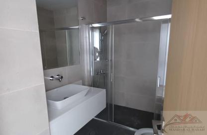 Apartment - 1 Bedroom - 2 Bathrooms for sale in La Plage Tower - Al Mamzar - Sharjah - Sharjah