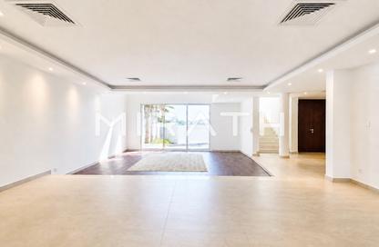 Villa - 5 - 6 for rent in Jumeirah 1 Villas - Jumeirah 1 - Jumeirah - Dubai Villa - 5 - 6 for rent in Jumeirah 1 Villas - Jumeirah 1 - Jumeirah - Dubai
