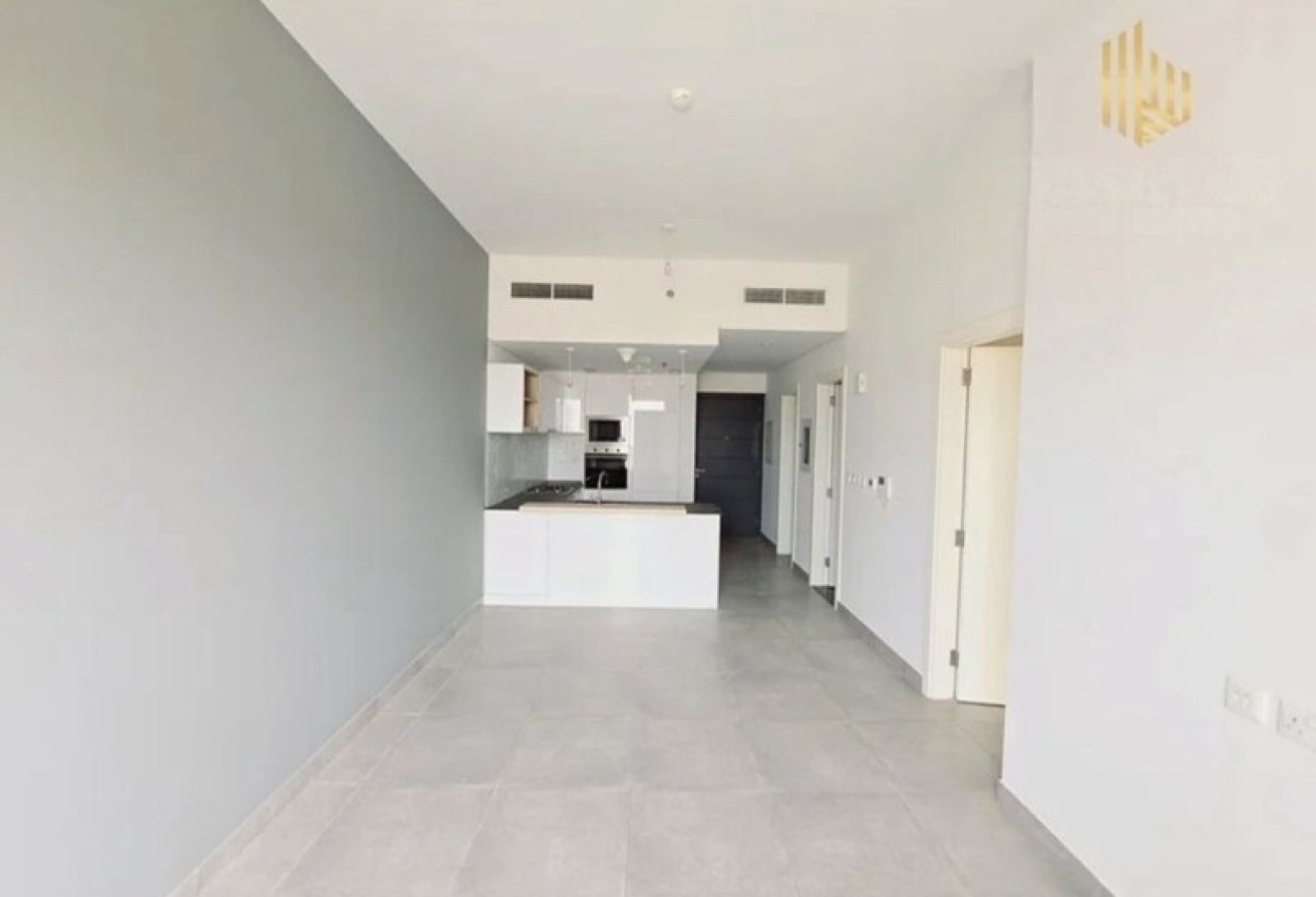 RENTED | INVESTOR DEAL | STUDY ROOM gallery image