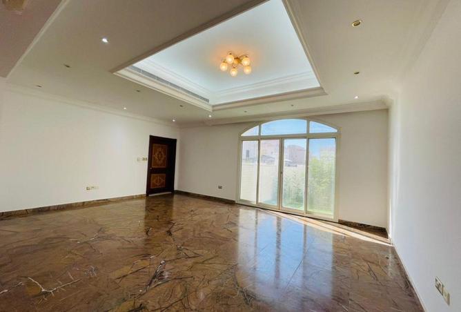 99142725 - Property Image 3
