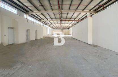 Warehouse - Studio for rent in Saih Shuaib 3 - Dubai Industrial City - Dubai