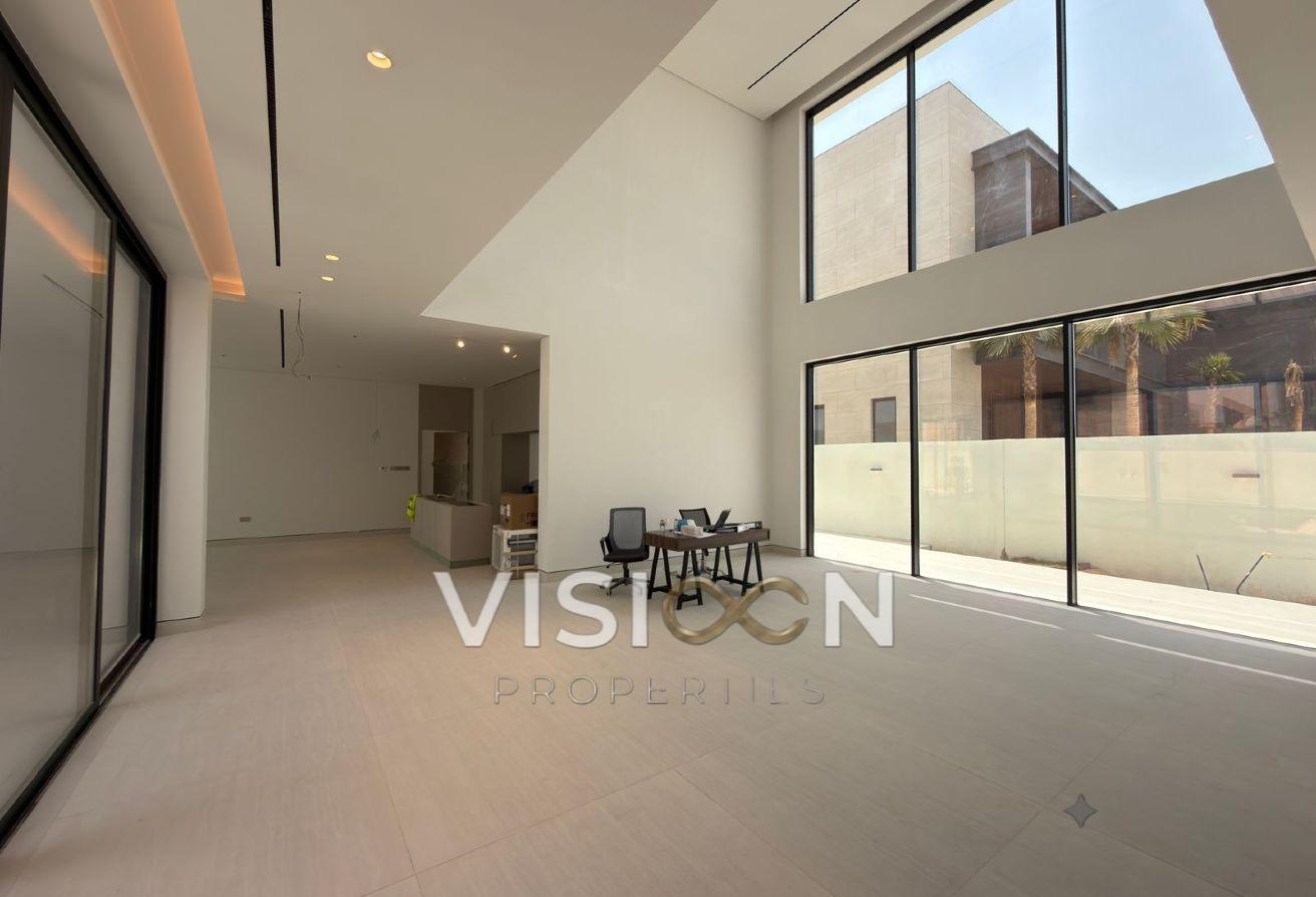 Brand-New | Luxury Villa |Private Pool |Elevator photo 10