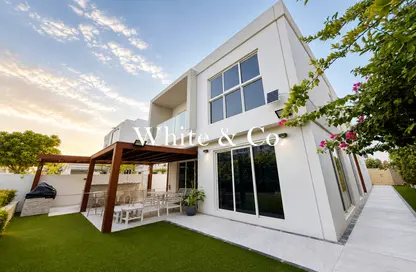 Villa - 5 Bedrooms - 6 Bathrooms for sale in Arabella Townhouses 3 - Arabella Townhouses - Mudon - Dubai