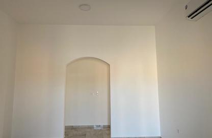 Villa - 3 - 4 for rent in Al Jazirah Al Hamra - Al Hamra Village - Ras Al Khaimah Villa - 3 - 4 for rent in Al Jazirah Al Hamra - Al Hamra Village - Ras Al Khaimah