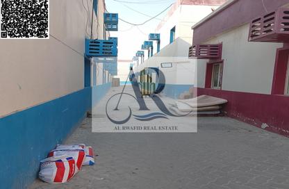 Labor Camp - Studio - 7+ Bathrooms for rent in Al Sajaa S - Al Sajaa - Sharjah