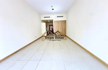 Apartment - 1 Bathroom for rent in ASB Tower - Dubai Silicon Oasis - Dubai