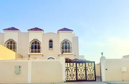 Villa - 4 Bedrooms - 4 Bathrooms for rent in Al Hooshi Villas - Hoshi - Al Badie - Sharjah