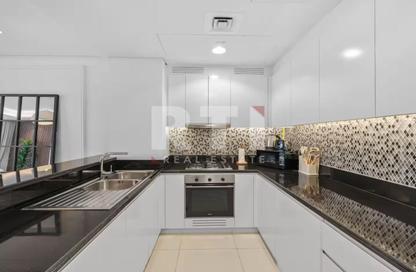 Apartment - 2 Bedrooms - 2 Bathrooms for rent in Paramount Tower Hotel and Residences - Business Bay - Dubai Apartment - 2 Bedrooms - 2 Bathrooms for rent in Paramount Tower Hotel and Residences - Business Bay - Dubai