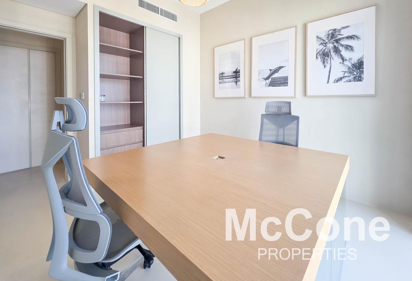 Palm View | Brand New | Luxurious photo 8