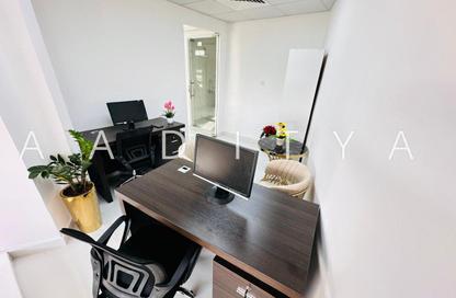 Office Space - Studio - 1 Bathroom for rent in Reem Residency - Al Karama - Dubai