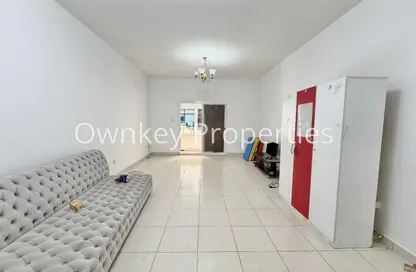 شقة - 2 غرف نوم - 2 حمامات للايجار في جاردن هوم - عود ميثاء - بر دبي - دبي