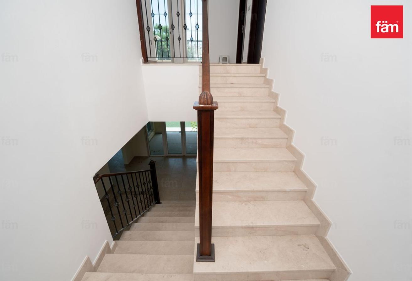 Vacant|Maid Suite|Prime Location photo 13