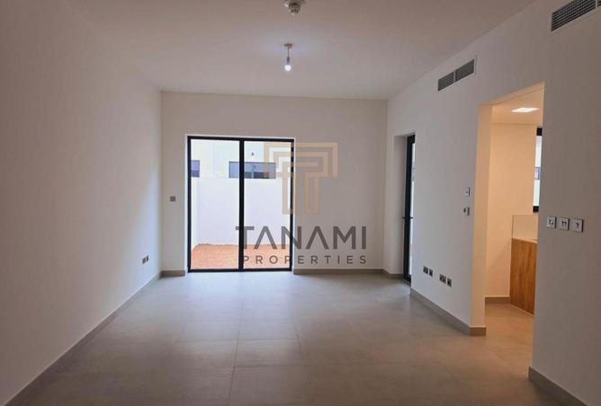 64037010 - Property Image 2