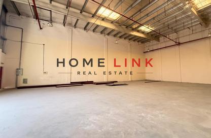 Warehouse - Studio for rent in Al Sajaa Industrial - Al Sajaa - Sharjah
