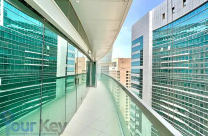 Apartment - 3 Bedrooms - 4 Bathrooms for rent in Crescent Towers - Al Khalidiya - Abu Dhabi Apartment - 3 Bedrooms - 4 Bathrooms for rent in Crescent Towers - Al Khalidiya - Abu Dhabi