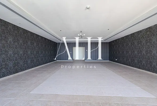147767555 - Property Image 2