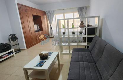 Apartment - Studio - 1 for rent in Golf Apartments - Al Hamra Village - Ras Al Khaimah Apartment - Studio - 1 for rent in Golf Apartments - Al Hamra Village - Ras Al Khaimah