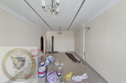 Apartment - 2 Bedrooms - 2 Bathrooms for rent in Al Qulaya'ah - Al Sharq - Sharjah