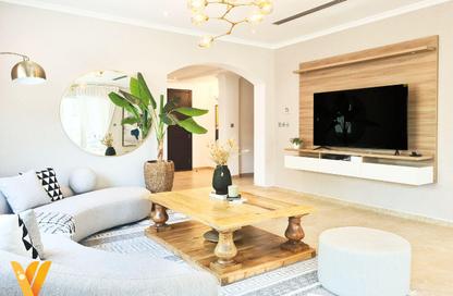 Villa - 3 Bedrooms - 5 Bathrooms for rent in Legacy Large - Legacy - Jumeirah Park - Dubai