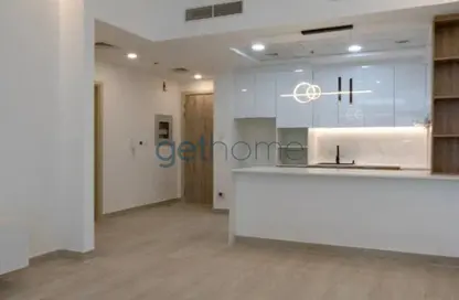 شقة - غرفة نوم - 2 حمامات للايجار في ذا ايست كريست - ديستريكت 17 - قرية جميرا الدائرية - دبي