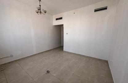 Apartment - 1 Bedroom - 2 Bathrooms for rent in Al Qulaya'ah - Al Sharq - Sharjah