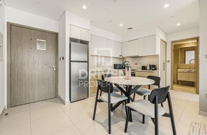 Apartment - 1 - 1 for rent in Burj Royale - Downtown Dubai - Dubai